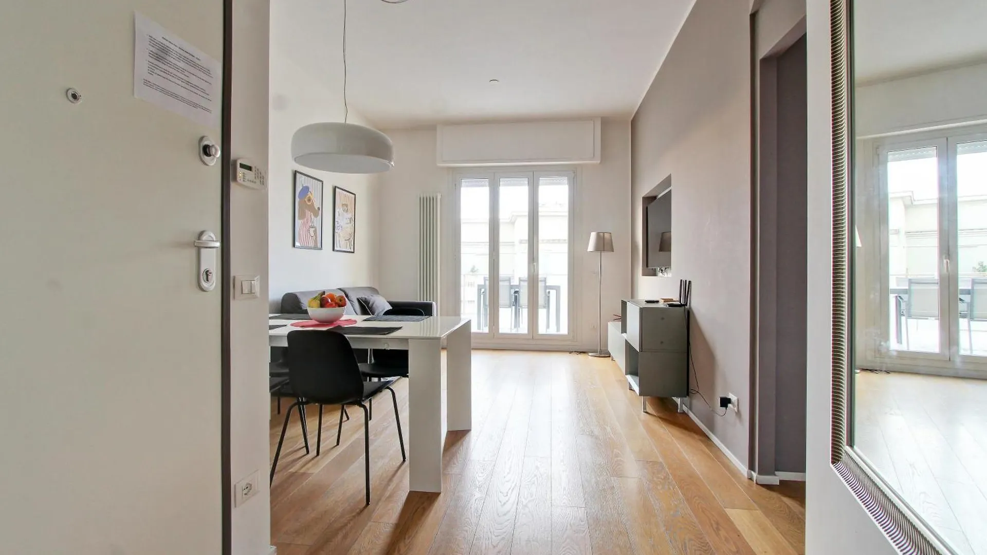 Design Monteverde Flat Rom
